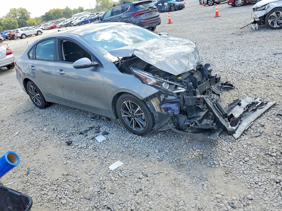 Photo 4 from auction – 2022 KIA FORTE with VIN 3KPF24AD1NE473031