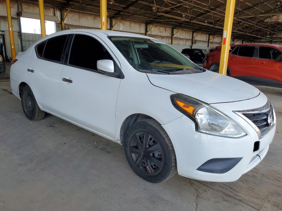 Photo 4 from auction – 2017 NISSAN VERSA with VIN 3N1CN7AP1HL837487