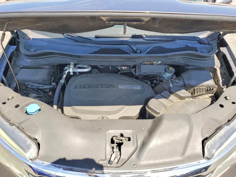 Photo 11 from auction – 2017 HONDA PILOT with VIN 5FNYF6H90HB020057