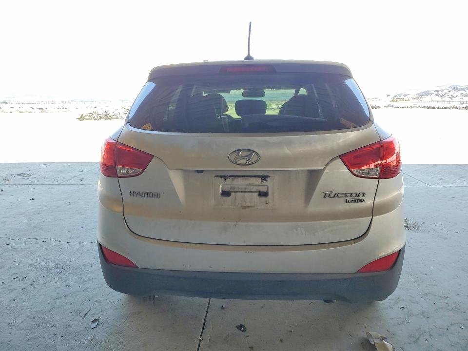 Photo 6 from auction – 2011 HYUNDAI TUCSON with VIN KM8JU3AC1BU156848