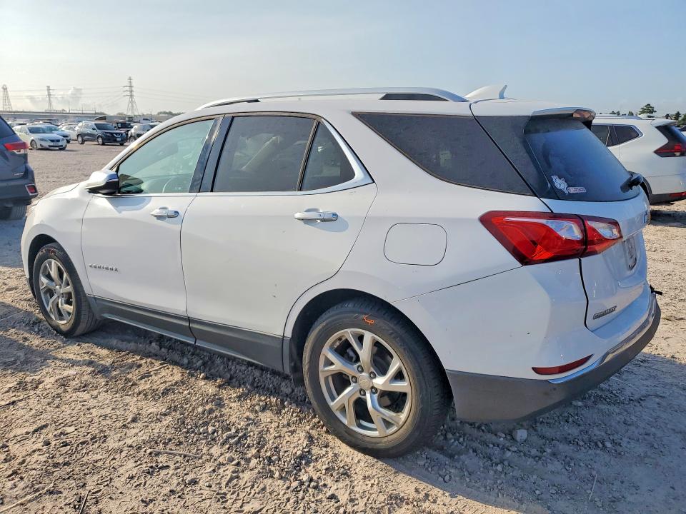 Photo 2 from auction – 2019 CHEVROLET EQUINOX with VIN 3GNAXNEV8KL310797