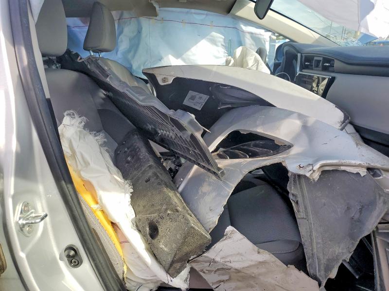 صورة رقم 7 من المزاد - 2017 TOYOTA COROLLA مع VIN 5YFBURHE9HP679771