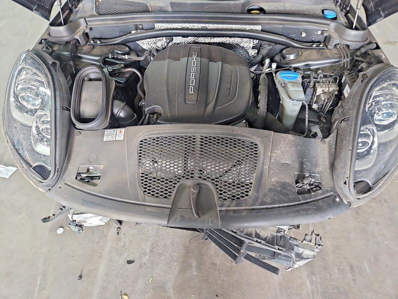 Photo 12 from auction – 2018 PORSCHE MACAN with VIN WP1AA2A51JLB20671