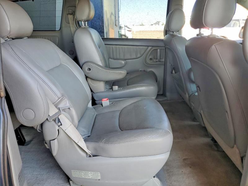 Photo 10 from auction – 2008 TOYOTA SIENNA with VIN 5TDZK22C48S180189