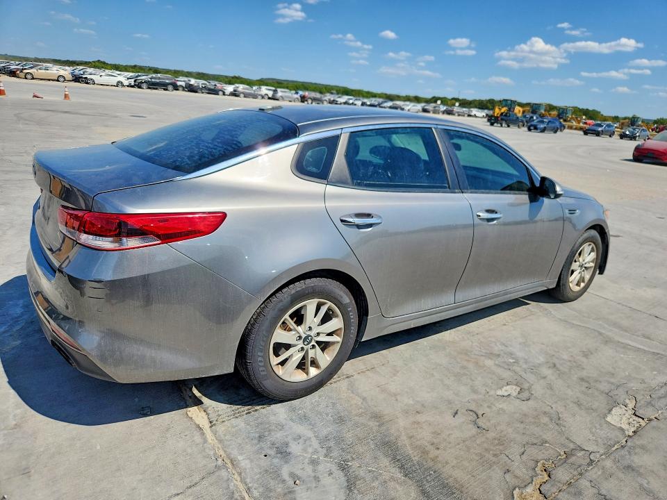 Photo 3 from auction – 2016 KIA OPTIMA with VIN 5XXGT4L31GG093106