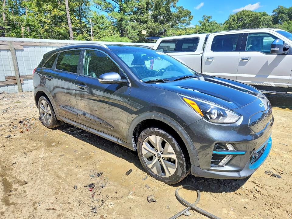 Photo 4 from auction – 2022 KIA NIRO EV with VIN KNDCC3LG2N5160292