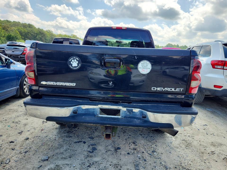 Photo 6 from auction – 2005 CHEVROLET SILVERADO with VIN 1GCHK29U05E210252
