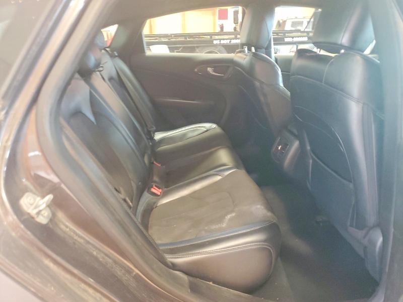 Photo 10 from auction – 2015 CHRYSLER 200 with VIN 1C3CCCDG9FN624246