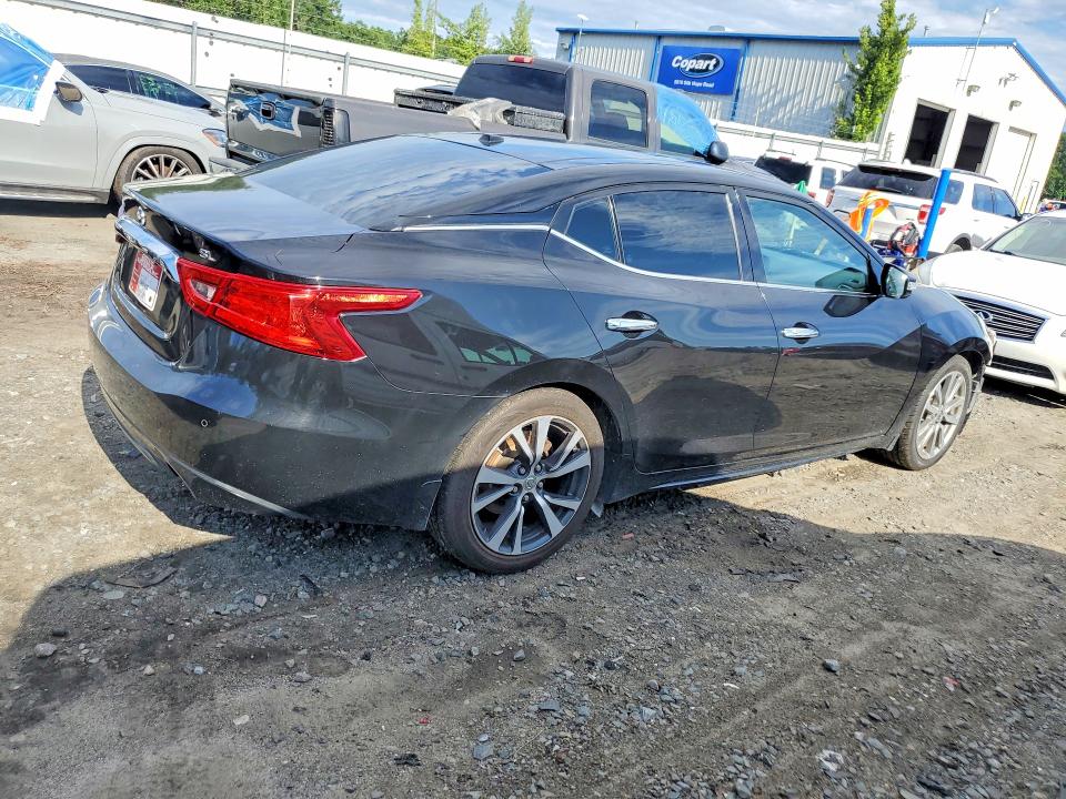 Photo 3 from auction – 2017 NISSAN MAXIMA with VIN 1N4AA6AP7HC407183