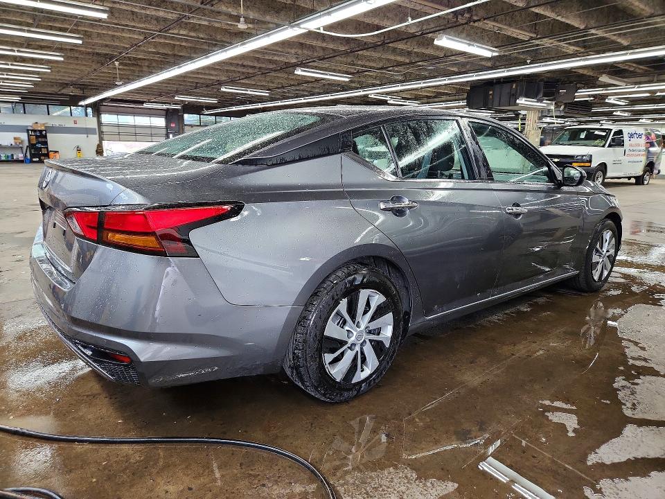 Photo 3 from auction – 2023 NISSAN ALTIMA with VIN 1N4BL4BV7PN377685