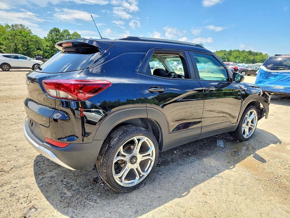Photo 3 from auction – 2023 CHEVROLET TRAILBLAZER with VIN KL79MRSL0PB003290