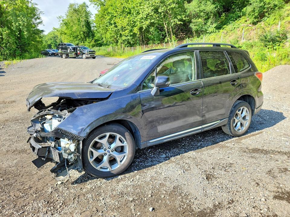 SUBARU FORESTER 2017 with VIN JF2SJAWC2HH805736 - Photo from auction