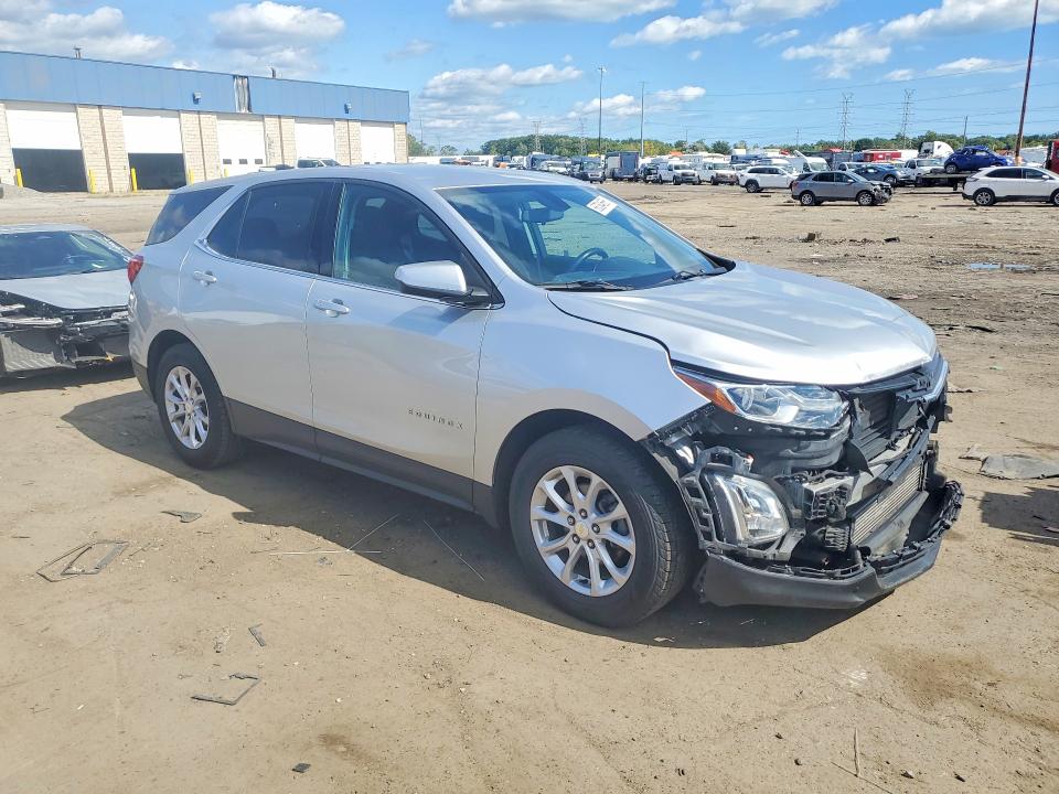 Photo 4 from auction – 2018 CHEVROLET EQUINOX with VIN 3GNAXJEV3JS641896