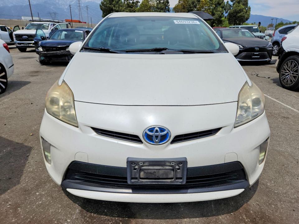 صورة رقم 5 من المزاد - 2015 TOYOTA PRIUS مع VIN JTDKN3DU2F0425625