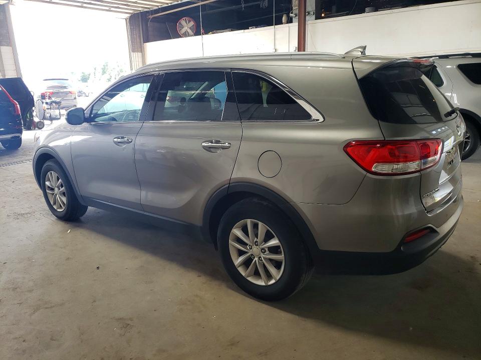 Photo 2 from auction – 2017 KIA SORENTO with VIN 5XYPG4A34HG244153