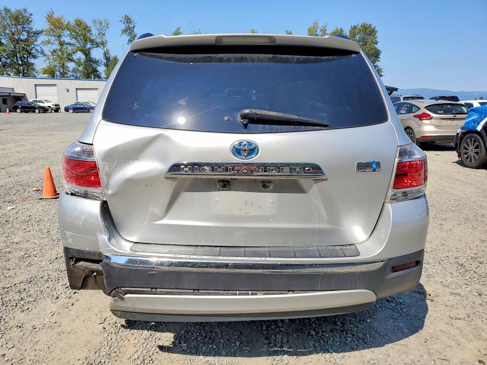 Photo 6 from auction – 2011 TOYOTA HIGHLANDER with VIN JTEBC3EH6B2001981