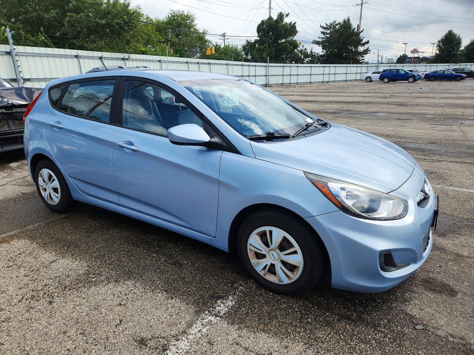 Photo 4 from auction – 2012 HYUNDAI ACCENT with VIN KMHCT5AE0CU003050