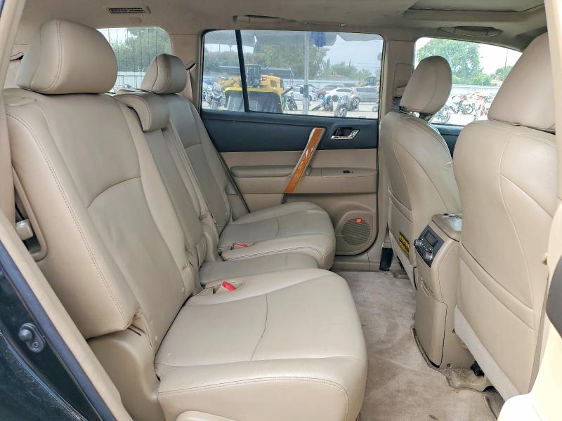 Photo 11 from auction – 2009 TOYOTA HIGHLANDER with VIN JTEEW44A992032683