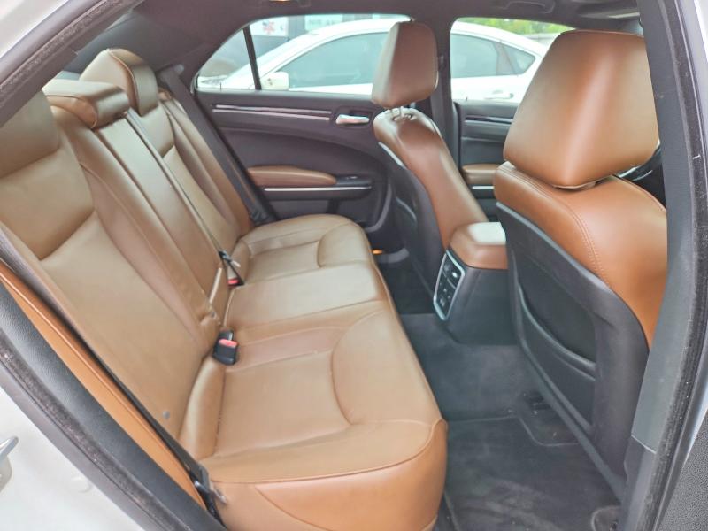 Photo 10 from auction – 2018 CHRYSLER 300 with VIN 2C3CCAKG6JH214741
