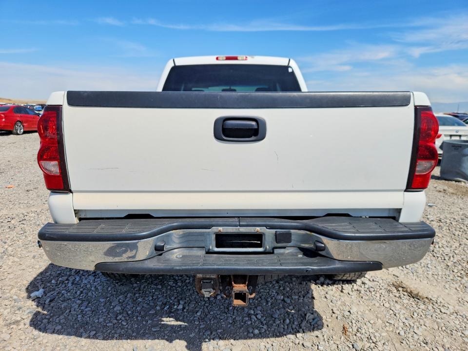 Photo 6 from auction – 2005 CHEVROLET SILVERADO with VIN 1GCHK23U15F804576
