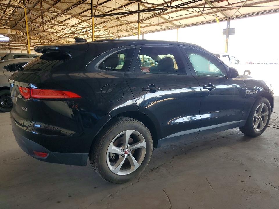 Photo 3 from auction – 2018 JAGUAR F-PACE with VIN SADCJ2FN2JA261199