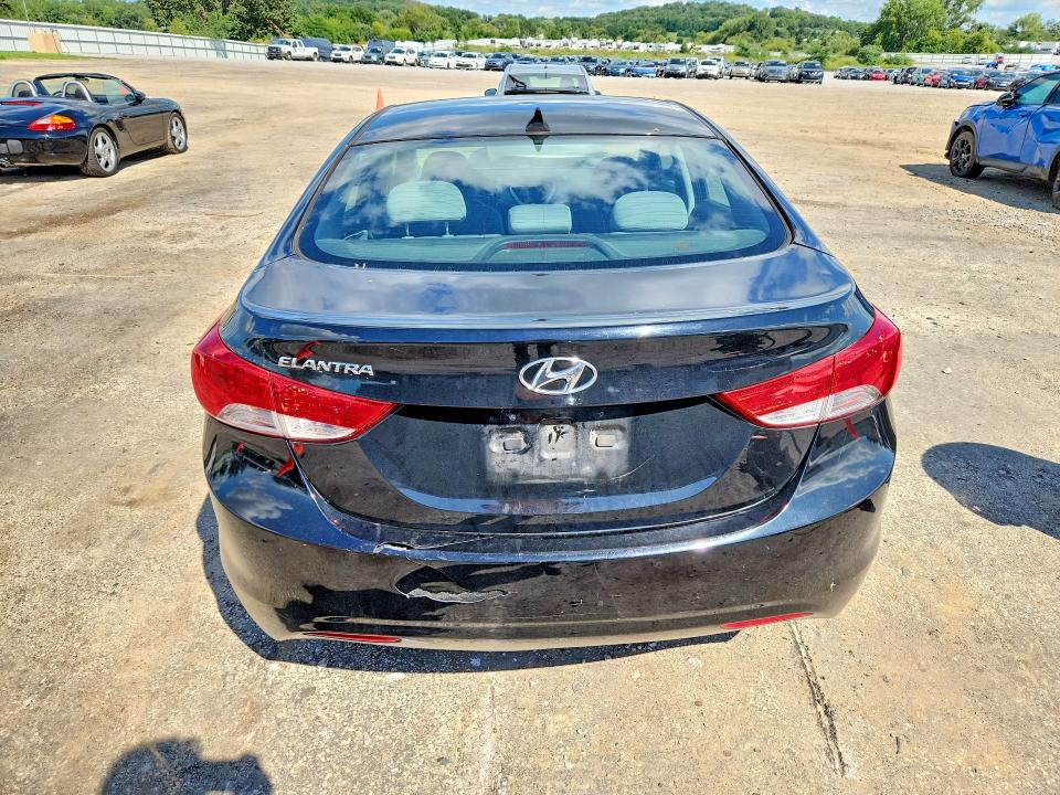 Photo 6 from auction – 2012 HYUNDAI ELANTRA with VIN 5NPDH4AE7CH150223