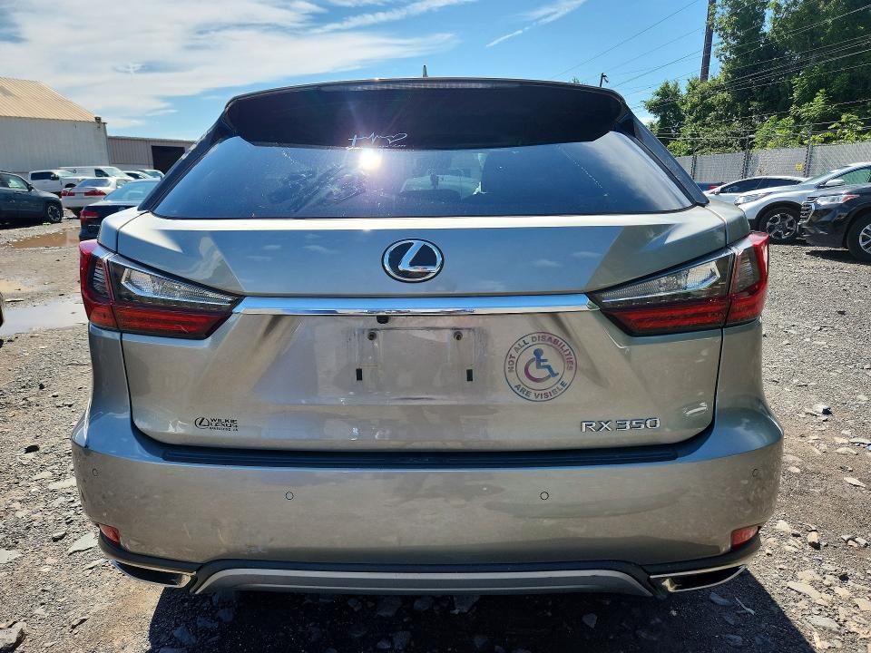 Photo 6 from auction – 2021 LEXUS RX with VIN 2T2HZMDA9MC267423