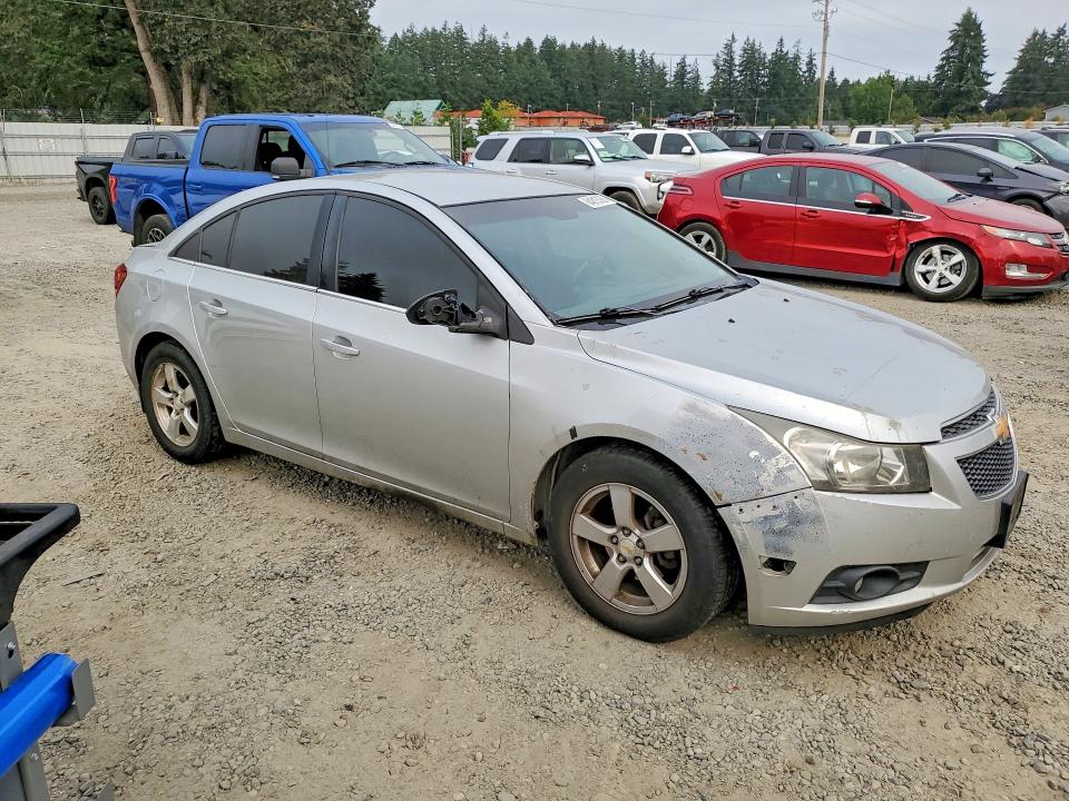 Photo 4 from auction – 2011 CHEVROLET CRUZE with VIN 1G1PG5S94B7306138