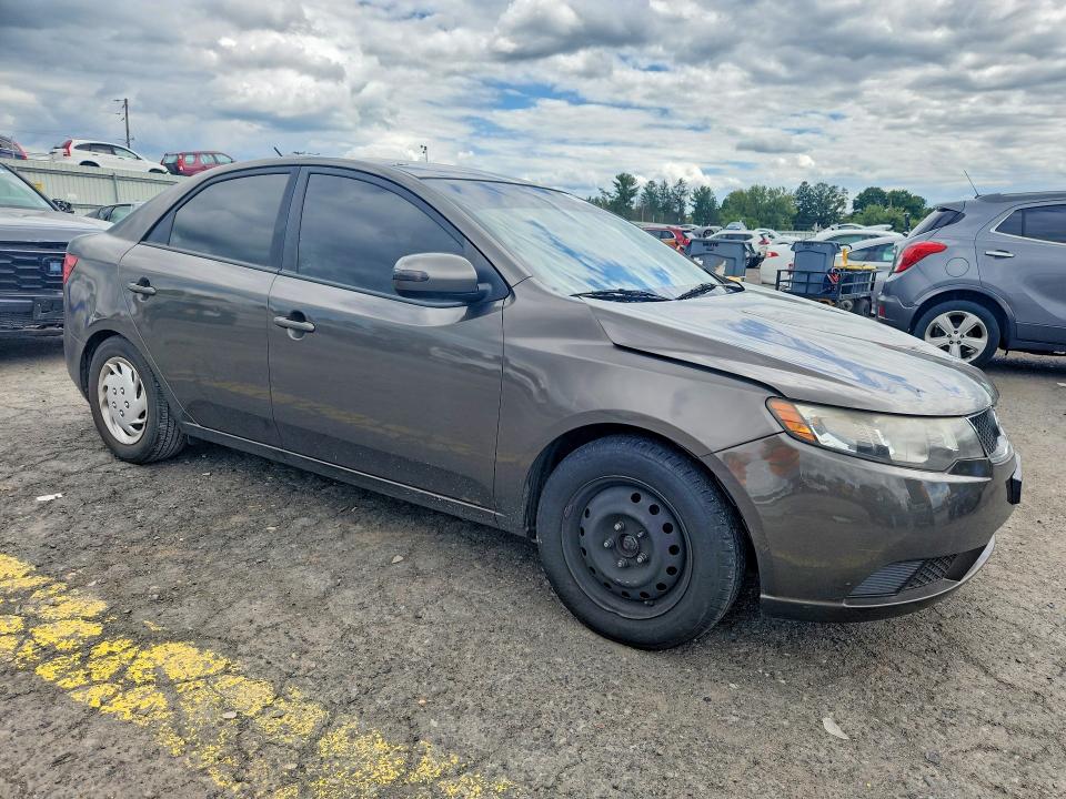 Photo 4 from auction – 2010 KIA FORTE with VIN KNAFU4A20A5307160