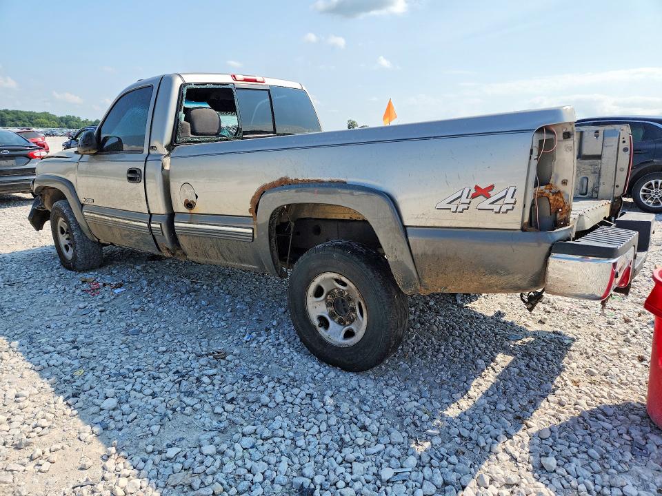 Photo 2 from auction – 2000 CHEVROLET SILVERADO with VIN 1GCGK24U8YE148431