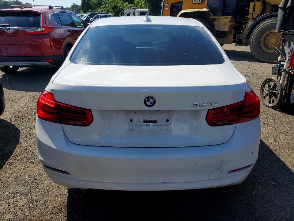 Photo 6 from auction – 2017 BMW 320 with VIN WBA8E1G59HNU14479