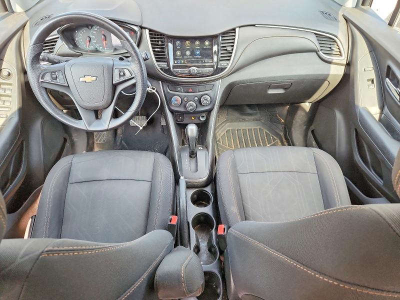 Photo 8 from auction – 2019 CHEVROLET TRAX with VIN 3GNCJPSB4KL117899