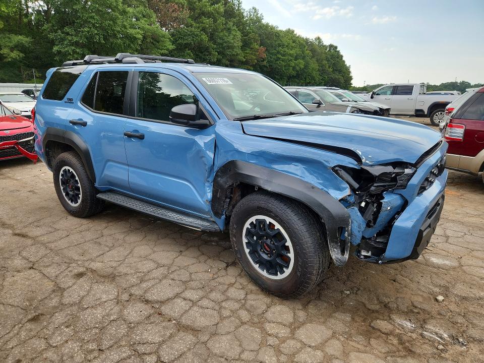 Photo 4 from auction – 2026 TOYOTA 4RUNNER with VIN JTEVA5BR8T5094532