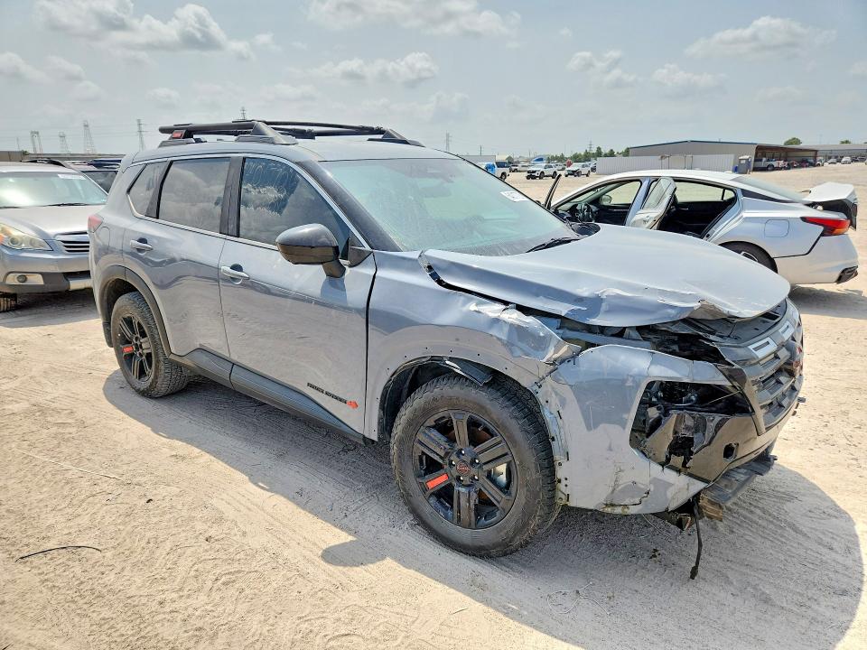 Photo 4 from auction – 2025 NISSAN ROGUE with VIN 5N1BT3BB0SC768459
