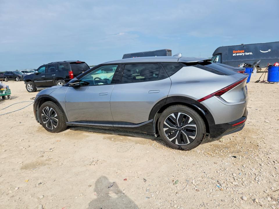 Photo 2 from auction – 2024 KIA EV6 with VIN KNDC34LA7R5194722