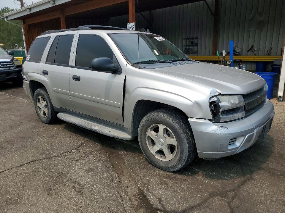 Photo 4 from auction – 2006 CHEVROLET TRAILBLAZER with VIN 1GNDT13S462277945