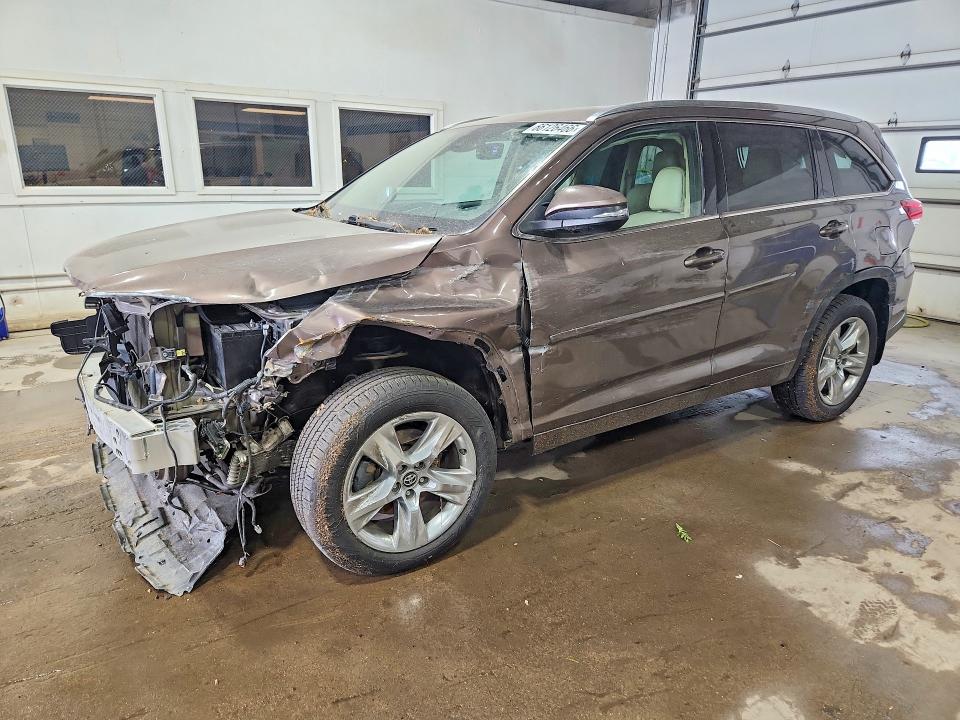 TOYOTA HIGHLANDER 2017 с VIN 5TDDZRFH3HS458309 - Снимка от търг