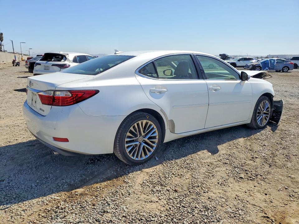 Photo 3 from auction – 2013 LEXUS ES with VIN JTHBK1GG8D2022350