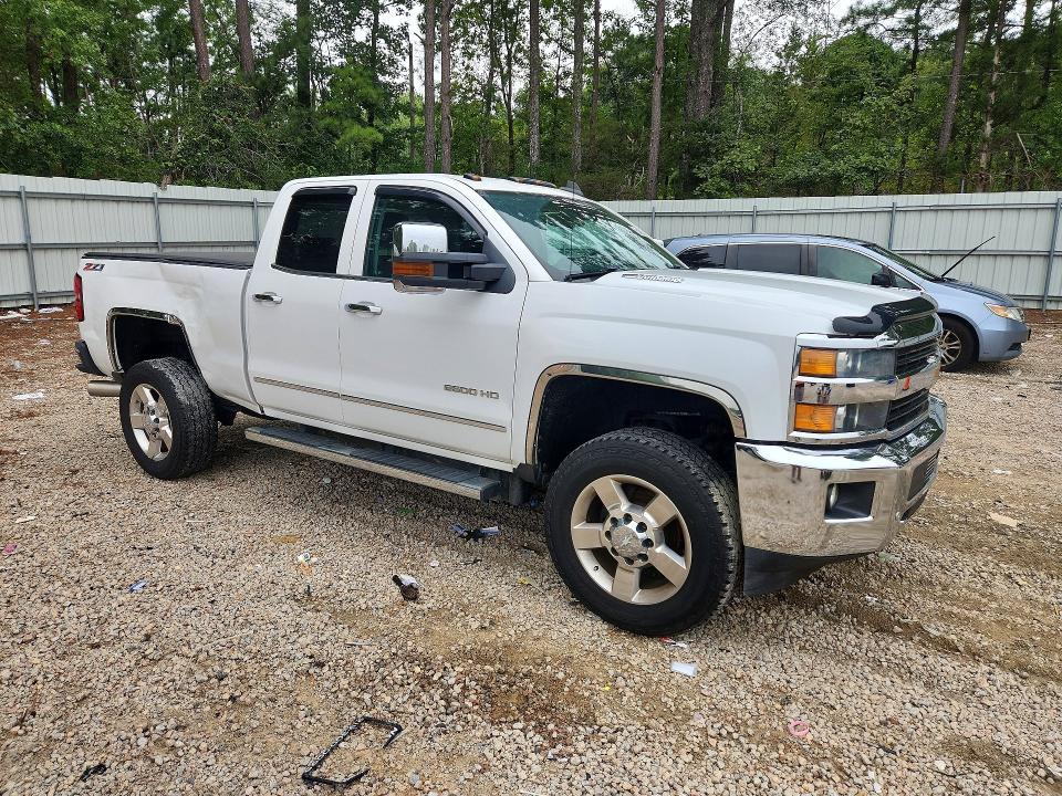 Photo 4 from auction – 2016 CHEVROLET SILVERADO with VIN 1GC2KWE89GZ104013