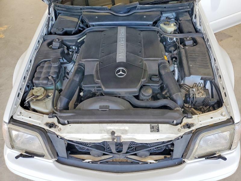 Photo 11 from auction – 2000 MERCEDES-BENZ SL with VIN WDBFA68F9YF192593