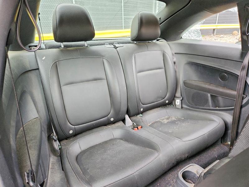 Photo 10 from auction – 2017 VOLKSWAGEN BEETLE with VIN 3VWF17AT8HM613398