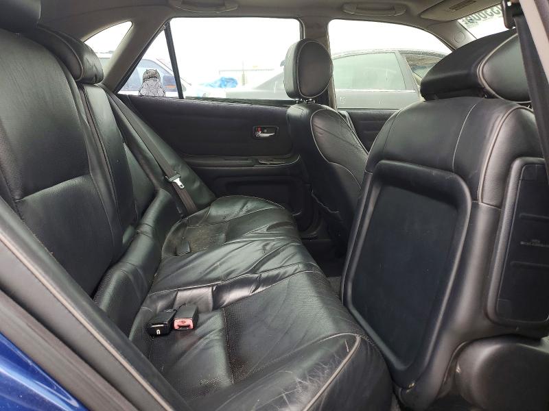 Photo 10 from auction – 2002 LEXUS IS with VIN JTHED192120038634