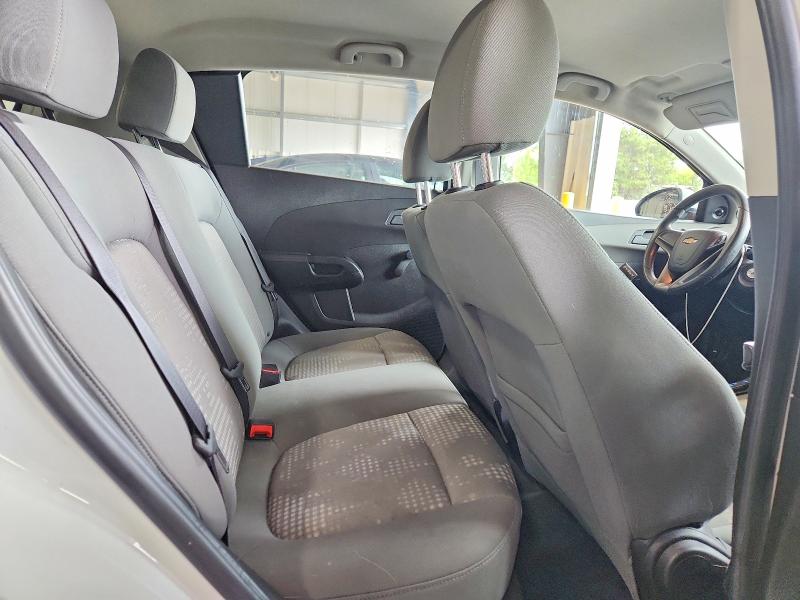 Photo 10 from auction – 2015 CHEVROLET SONIC with VIN 1G1JA6SH1F4197827