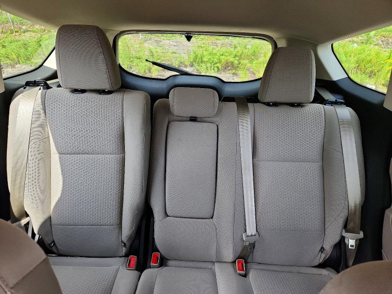 Photo 10 from auction – 2017 FORD ESCAPE with VIN 1FMCU9GD9HUB55435