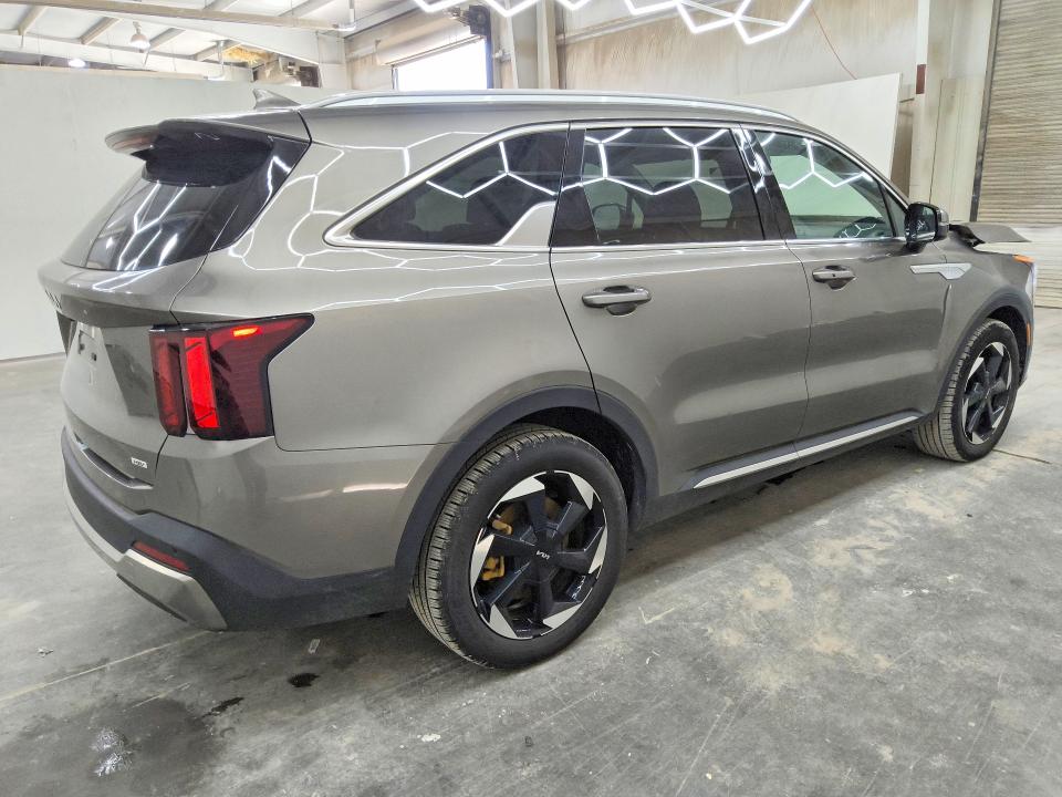 Photo 3 from auction – 2025 KIA SORENTO with VIN KNDRHDJG9S5318238