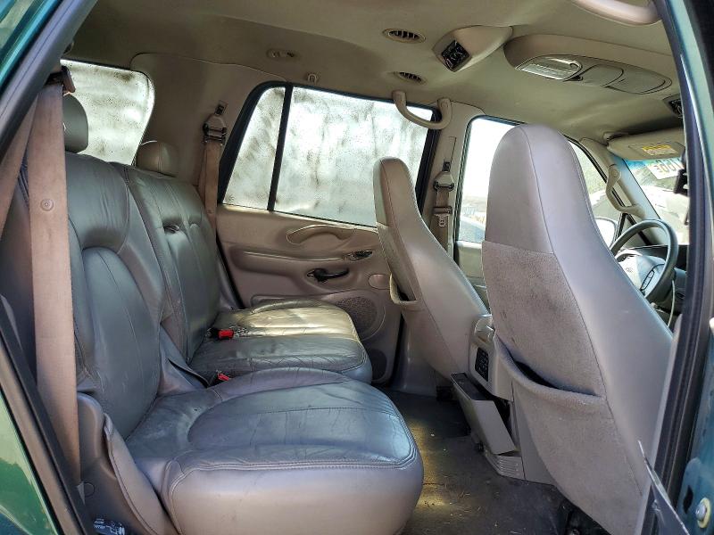 Photo 11 from auction – 2000 FORD EXPEDITION with VIN 1FMRU1561YLB90220