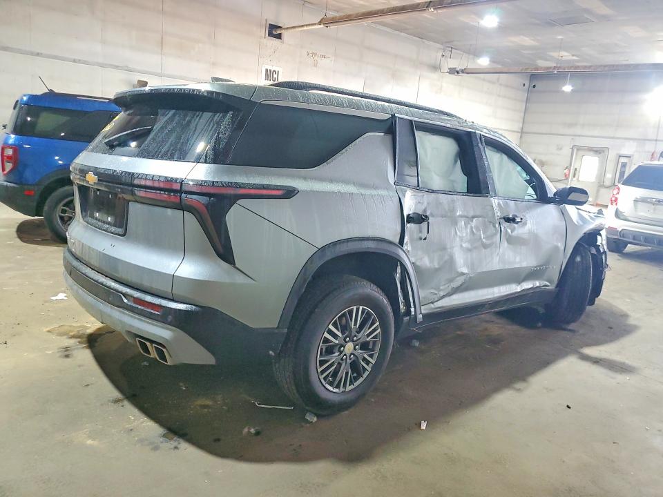 Photo 3 from auction – 2025 CHEVROLET TRAVERSE with VIN 1GNEVGRS8SJ145294