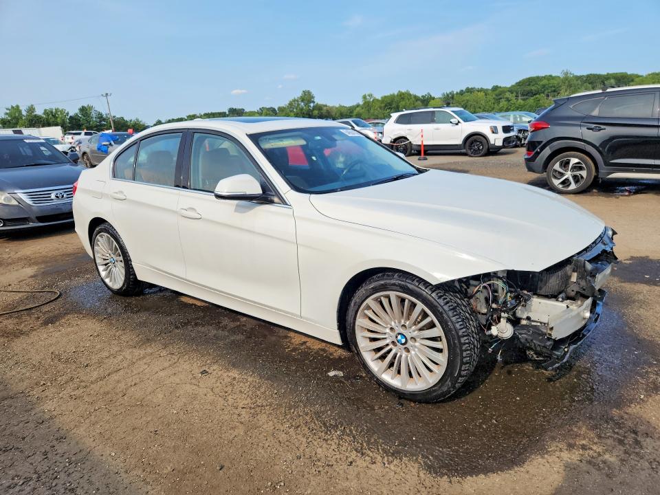 Photo 4 from auction – 2013 BMW 328 with VIN WBA3B3C53DF535033