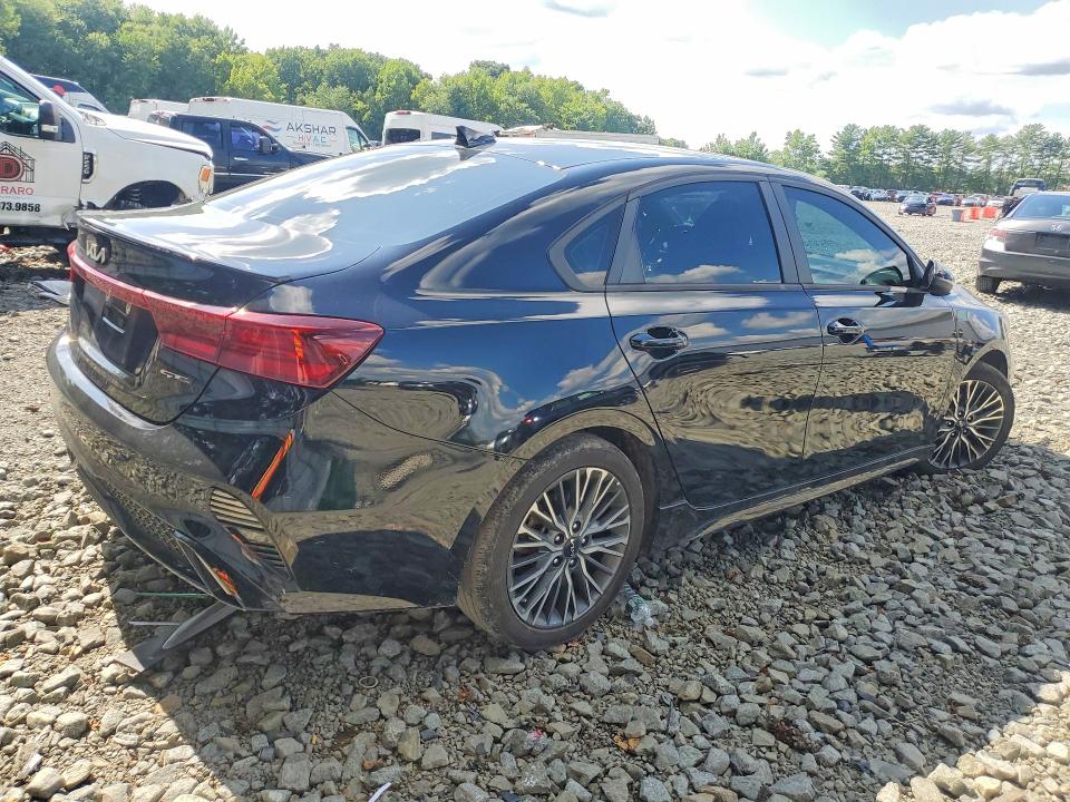 Zdjęcie 3 z aukcji – 2024 KIA FORTE z VIN 3KPF54AD0RE722559