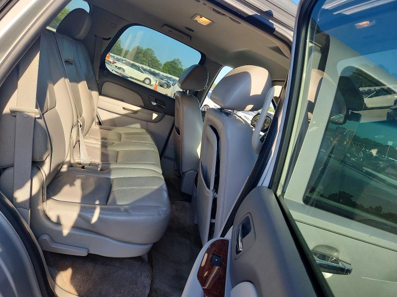 Photo 11 from auction – 2011 CHEVROLET TAHOE with VIN 1GNSCBE05BR270285
